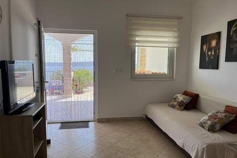 Apartments Dobrila - One Bedroom Apartment with Terrace - A1 - Ferienunterkunft in Jelsa (4 Personen)