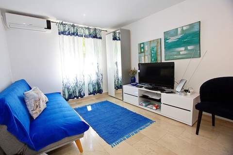 Apartment Zorica - One Bedroom Apartment with Terrace (ST) - Ferienunterkunft in Supetar (2 Personen)