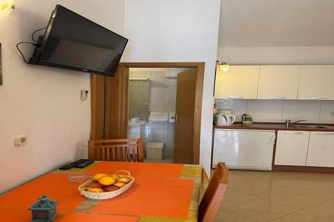 Apartments Magdalena - Bungalow with terrace (A1) - Ferienunterkunft in Bol (3 Personen)