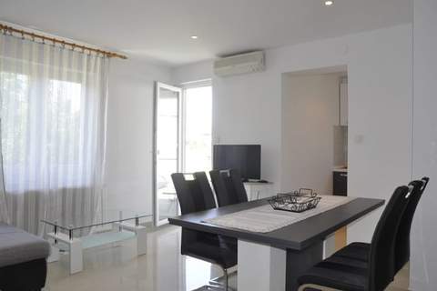 Apartments Profaca - Two Bedroom Apartment with Terrace A1 - Ferienunterkunft in Rab (4 Personen)