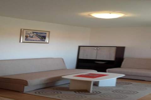 Apartments Smilje i Maslina - One Bedroom Apartment with Terrace (SIM 1) - Ferienunterkunft in Karin Gornji (4 Personen)