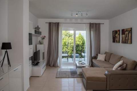 Villa Anita - Five Bedroom Villa with Swimming pool - Ferienunterkunft in Gruda (10 Personen)