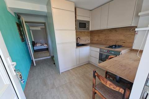 Apartments Robi & Kristina - Studio Apartment with Terrace S1 - Ferienunterkunft in Benkovac (2 Personen)