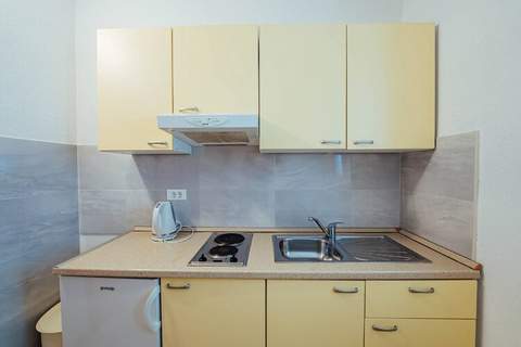 Apartments Pezo - Studio apartment with Terrace ( Tina 4 ) - Ferienunterkunft in Baska Voda (2 Personen)
