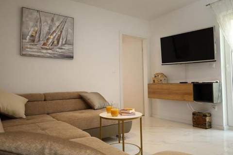 Dalmata D - Two Bedroom Apartment with Terrace - Ferienunterkunft in Podstrana (5 Personen)