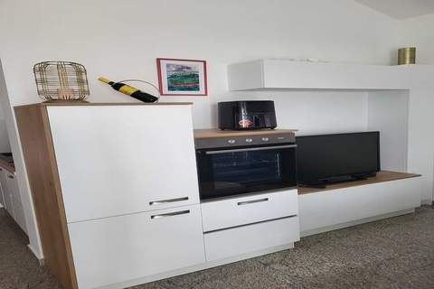 Villa Analena - Two Bedroom Apartment 2 - Ferienunterkunft in Sibenik (4 Personen)