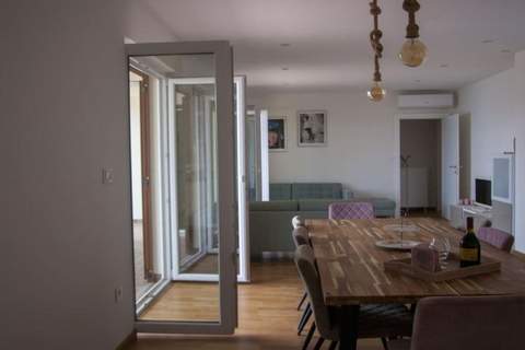 Casa Bel Mare - Three Bedroom Holiday Home With Balcony and Sea View - Ferienunterkunft in Jelsa (6 Personen)