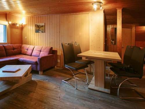 Ferienwohnung Schalmi Appartement/Fewo, Dusche, WC, 2 Schlafräume 3-Zimmerwohnung DG