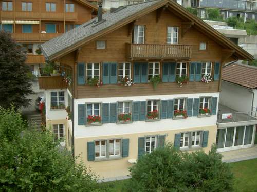 Ferienwohnung Surselva Appartement/Fewo, Dusche, WC, Balkon 6-Zimmerwohnung
