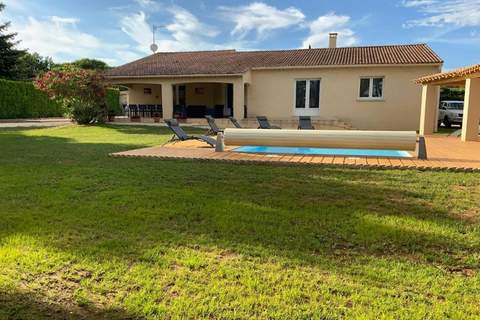 VILLA LA VERNEDE - Ferienunterkunft in Saint-Laurent-la-Vernède (10 Personen)