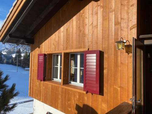 Ferienwohnung Buebebärg Ferienhaus, Dusche und Bad, WC, 2 Schlafräume 3.5-Zimmerwohnung