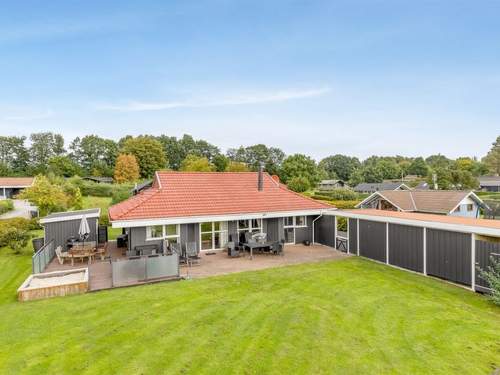 Ferienhaus Helrun - 800m from the sea
