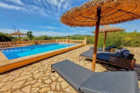 Ferienunterkunft in Cala Mendia (6 Personen)
