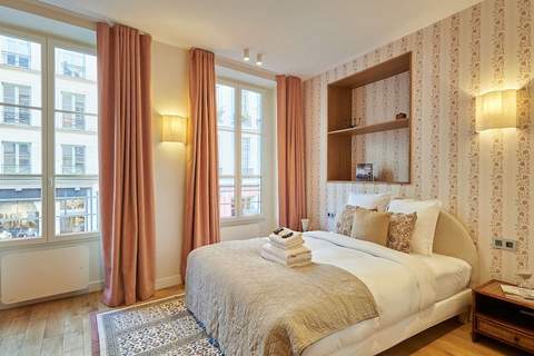 TURENNE 85 - Ferienunterkunft in Paris (4 Personen)