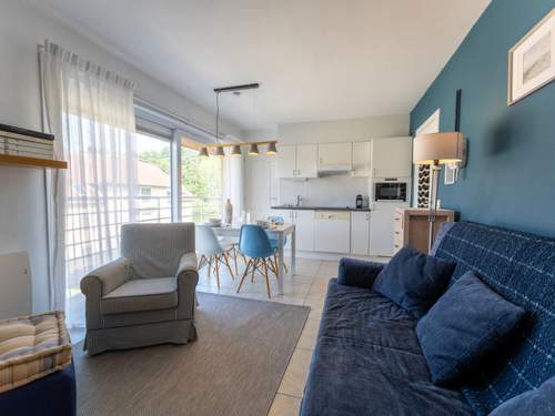 Ferienwohnung Green Garden 203 with balcony & parking