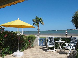 Traum-Haus in Traum-Lage direkt am Strand