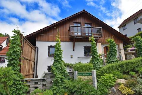 Landferienhof Schmidt - Ferienunterkunft in Langenbach (5 Personen)