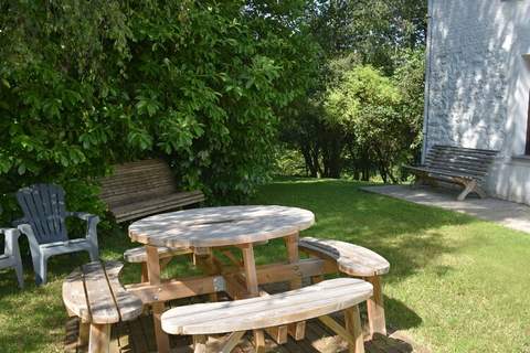 Les Sittelles - Buerliches Haus in Bruly de Pesche (6 Personen)