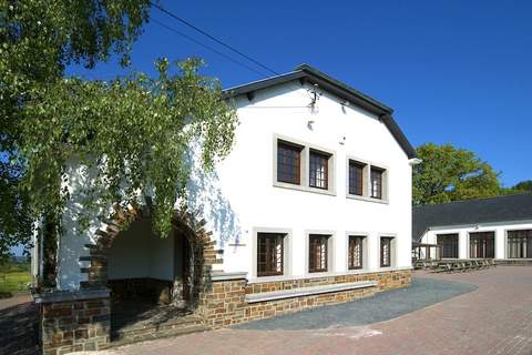 Ecole - Ferienhaus in Deiffelt (50 Personen)