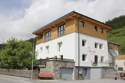 Haus Alpenblick - Ferienhaus in Wenns (14 Personen)