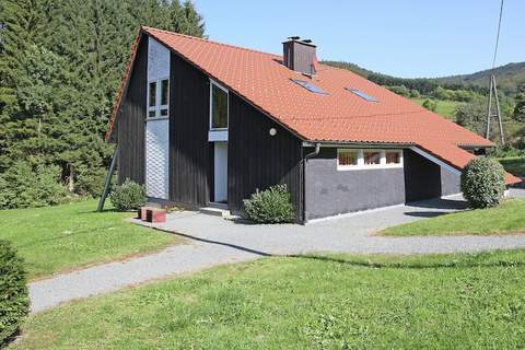 Dachsbau - Ferienunterkunft in Bestwig-Untervalme (8 Personen)